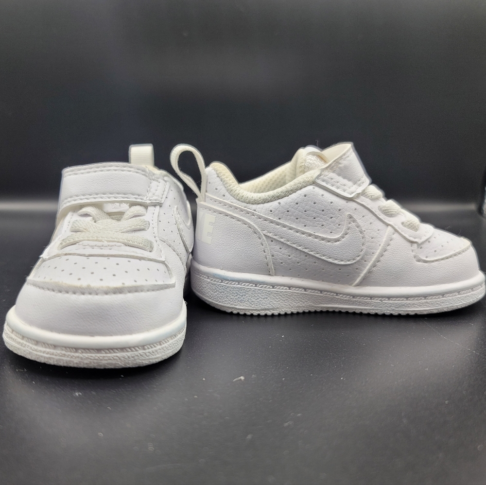 Nike Size 3 White Sneaker